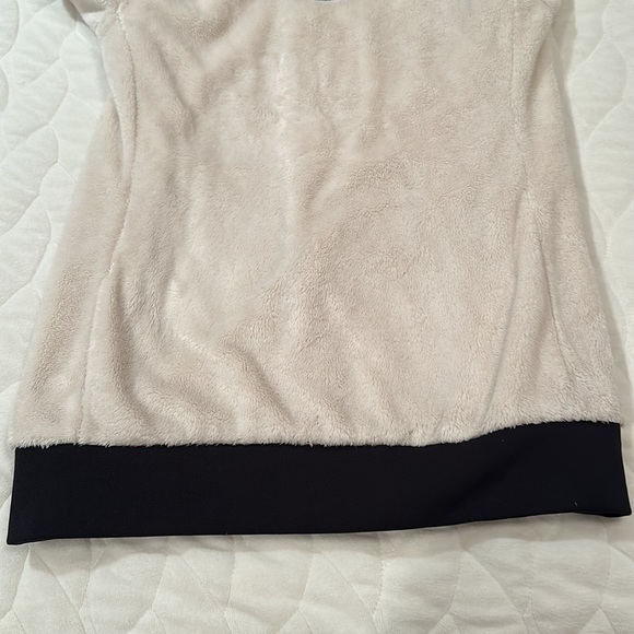 The North Face Women’s White Oso Jacket Size XS - Picture 12 of 12